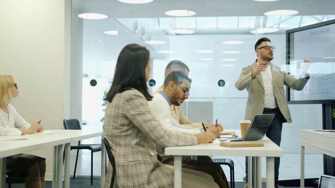管理部門の効率化支援